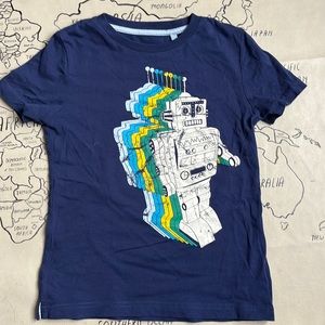 Mini Boden T-shirts with robots print size 6-7 yr old